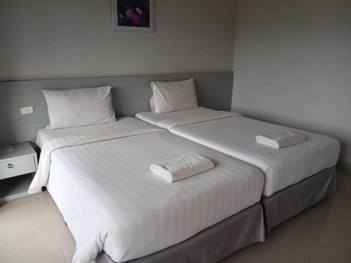 Rose Villa Hote Pak Chong Exterior foto